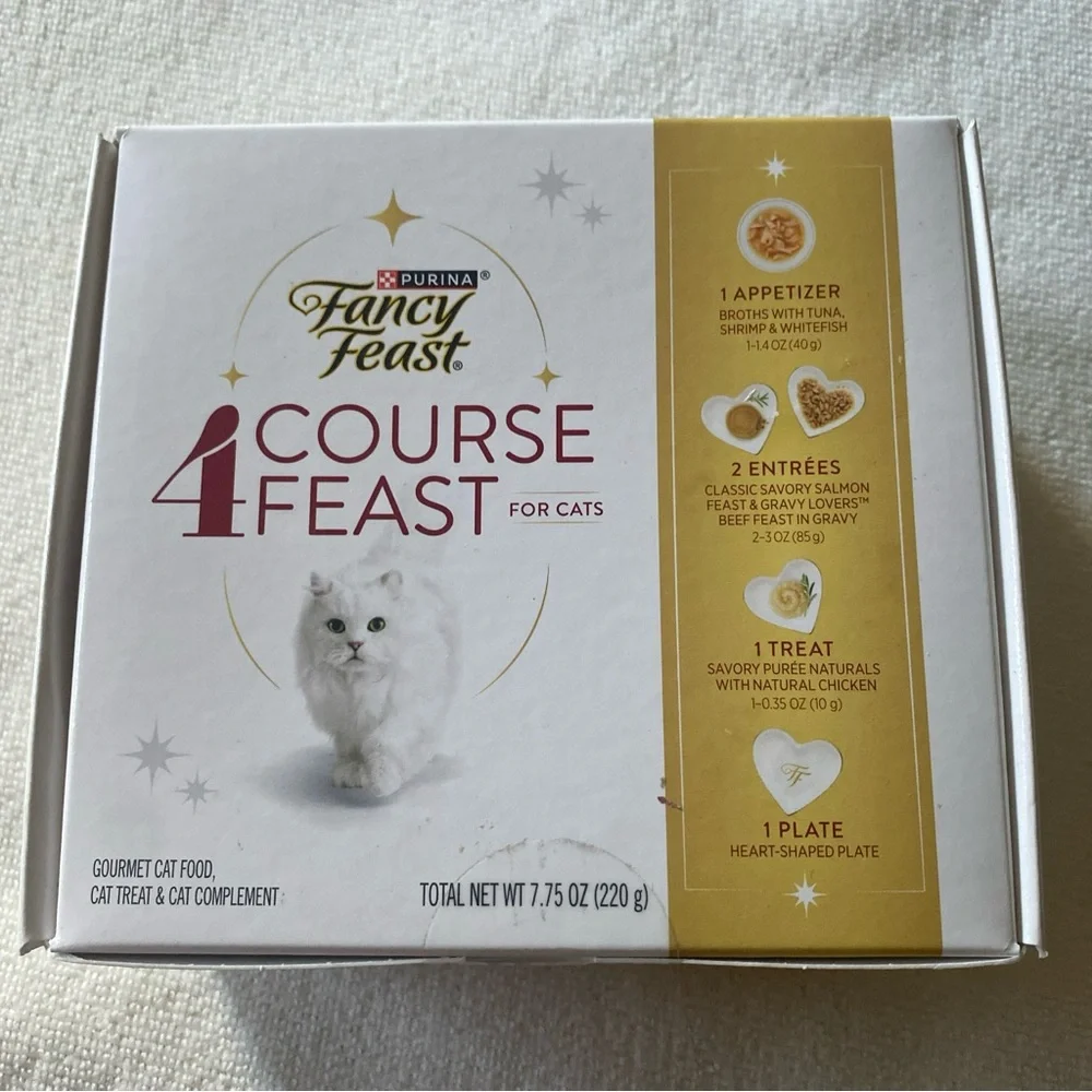 Fancy Feast 4 Course Feast Cat Dinner - White & Gold